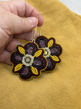 Load image into Gallery viewer, Burgandy beaded earrings
